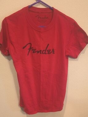 Fender Red Short-Sleeve Tee with Black Logo Small